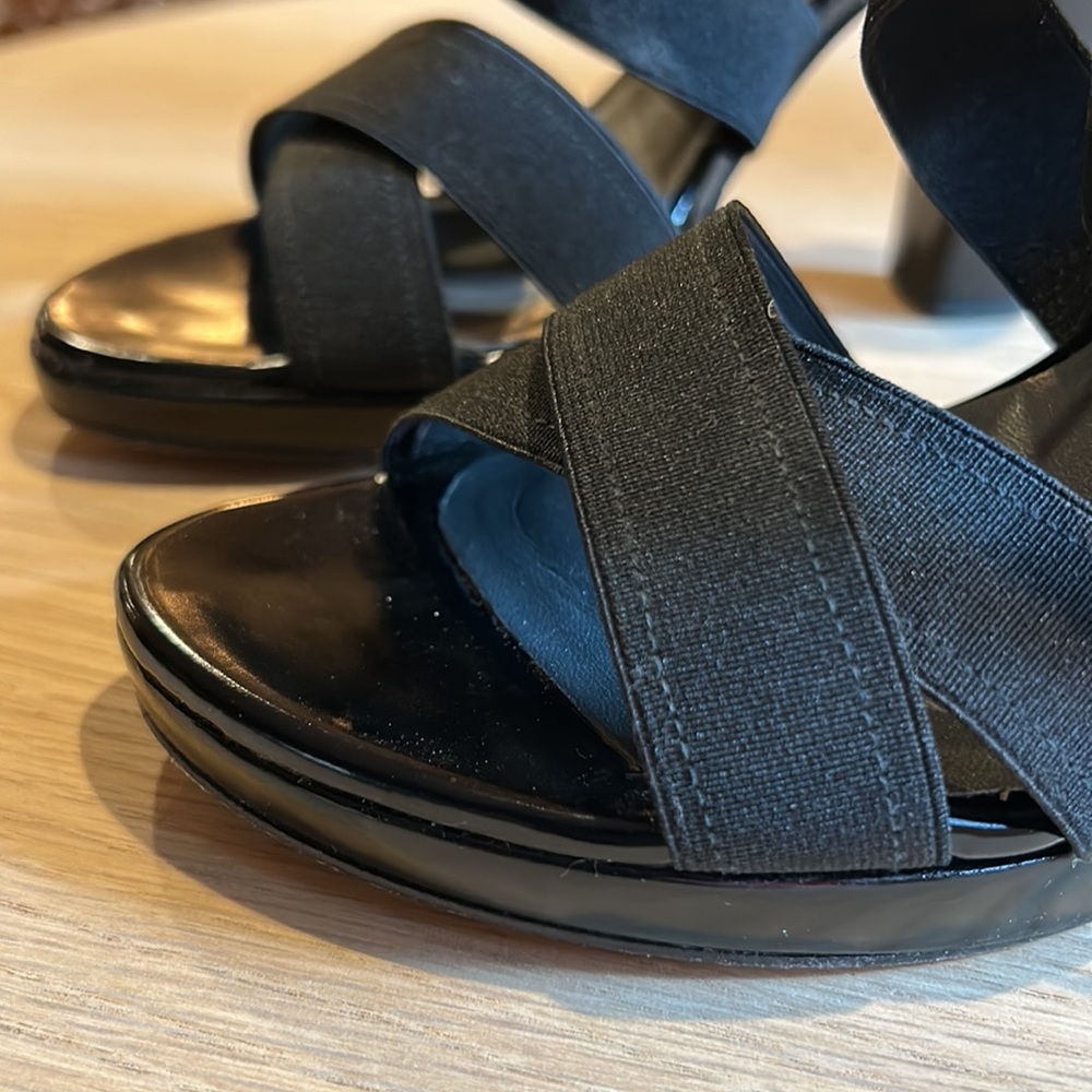 Stuart Weitzman Black Platform Pump - image 7